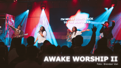 Awake Worship II: Næsten 300 unge samlet til lovsangsfest i Herning
