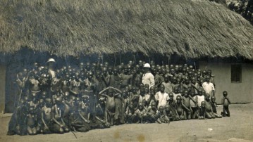 “Det lille træ, Gud planter, kan ingen storm vælte”