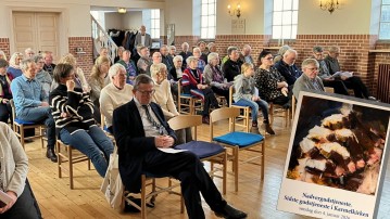 Den sidste gudstjeneste i Karmelkirken: ”Gå efter lyset!”