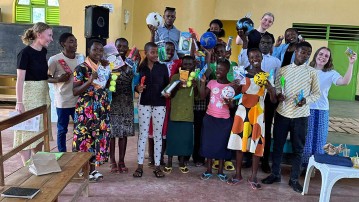 YEGO’s ungdomsledere skaber håb for forældreløse børn i Rwanda